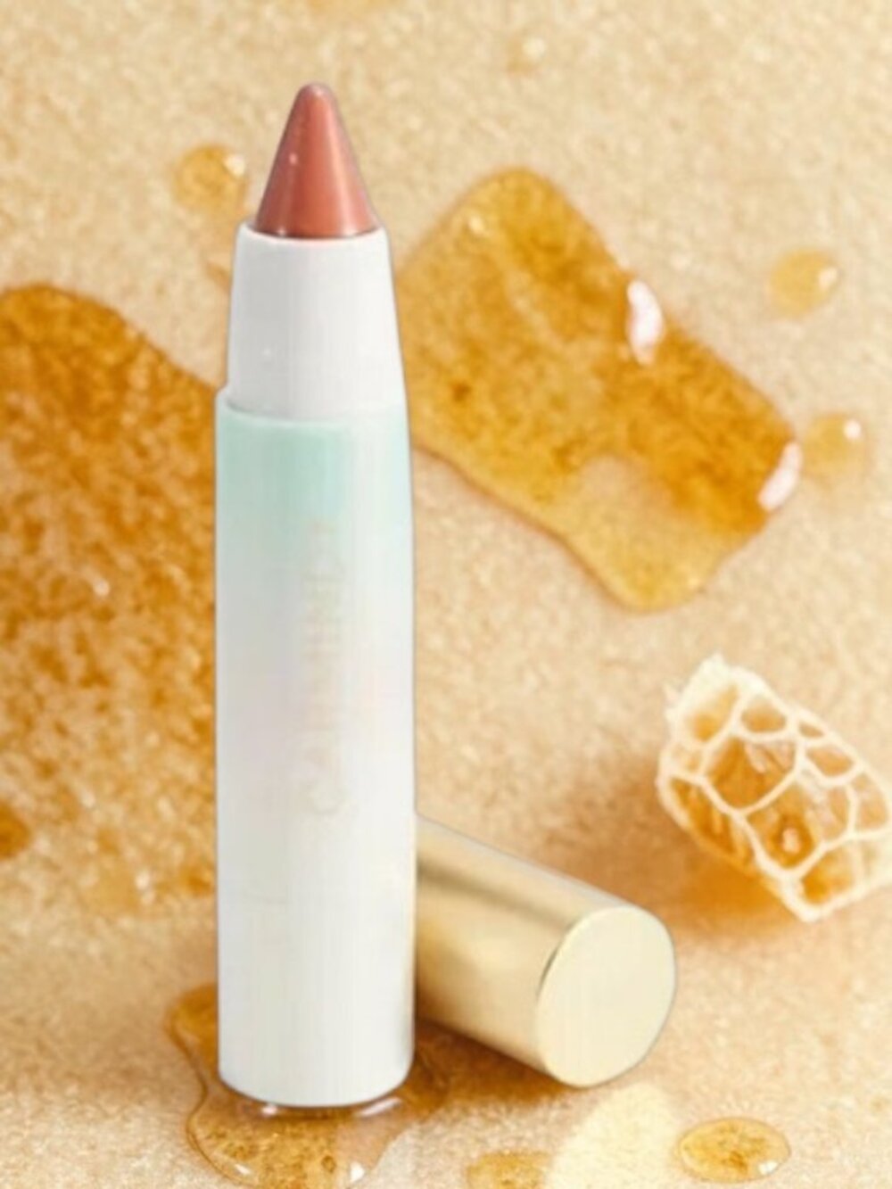 Carmindy Beauty "Look Over Here" Lip Crayon (NUDE HONEY) - NEW